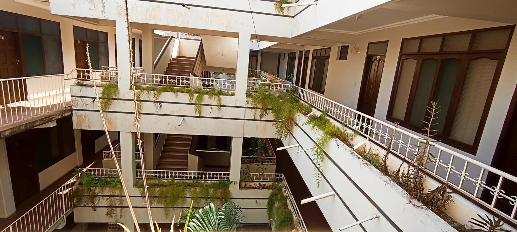 Residencial Canada Santa Cruz de La Sierra Bagian luar foto